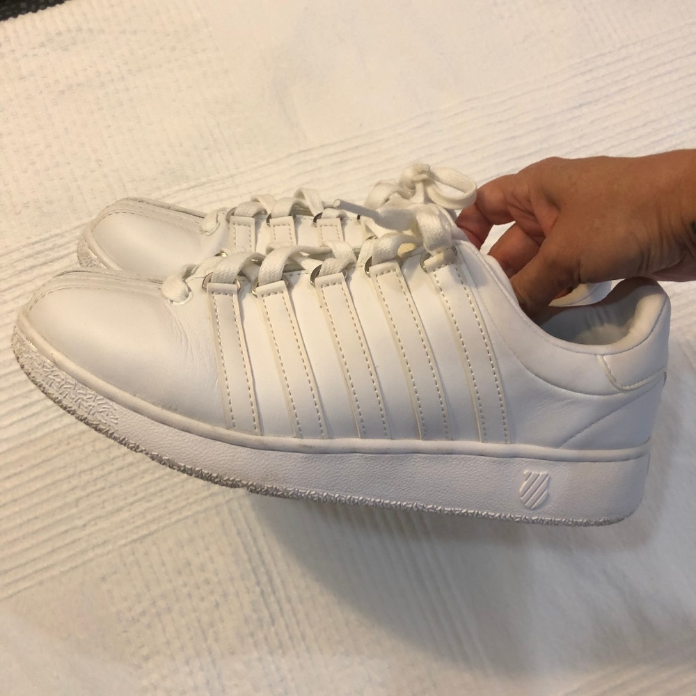 View More Detail K-Swiss Classic VN athletic shoe